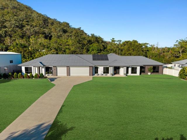 Over 466m² of Luxury Family Living & Genuine Dual Occupancy