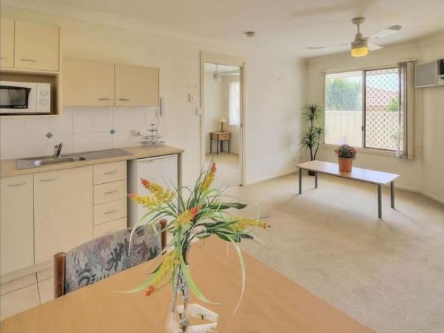 Over 55 years Single retiree One bedroom unit include water & meal service for rent now!