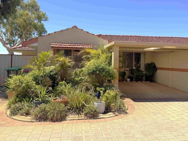 Over 55's Villa with beautiful private garden