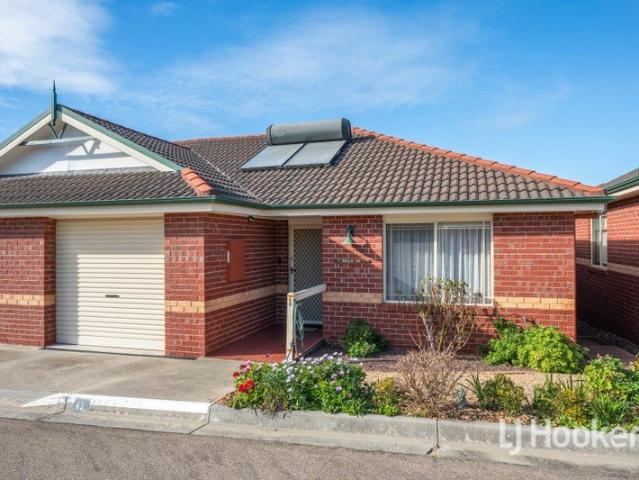 OVER 55s VILLA & EXCEPTIONAL VILLAGE LIFESTYLE