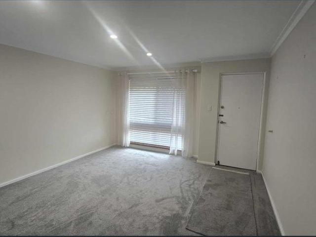 Over 55's Complex Renovated Unit Lovely Complex