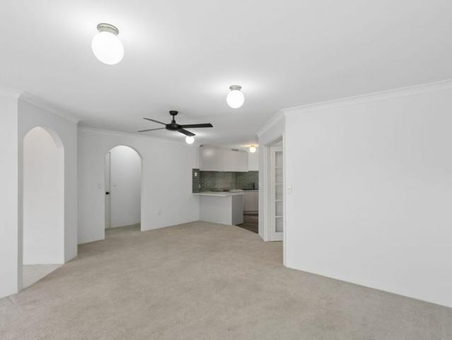 OVER 55's COMPLEX 2x1 + Study BOASTING LOCATION AND VALUE!