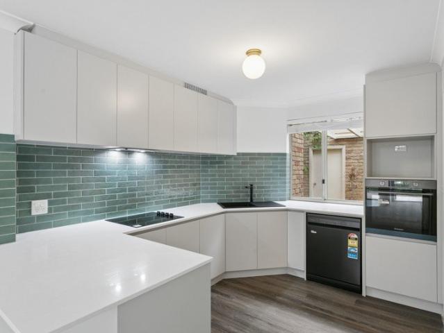 OVER 55's COMPLEX 2x1 + Study BOASTING LOCATION AND VALUE!