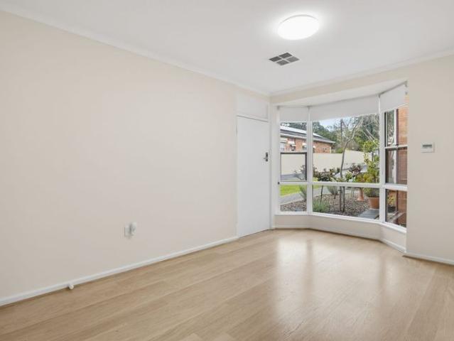 Over 55s living A well positioned 1 bed home