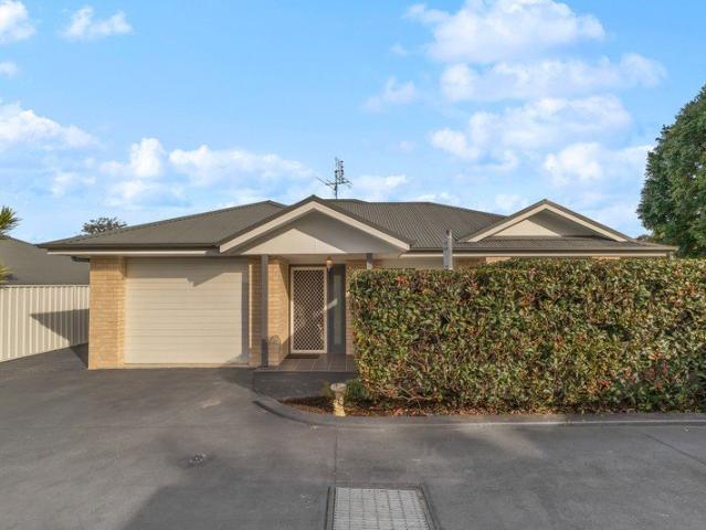 Over 55s Modern Single Level Villa with Courtyard, Garage and Ultimate Privacy