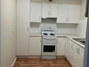 OVER 55's ONLY newly refreshed unit available for rent