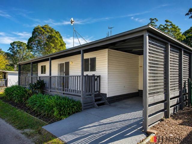 Over 55's Permanent Living Beautifully Renovated Pet Friendly Live Here 365 Days a Year!