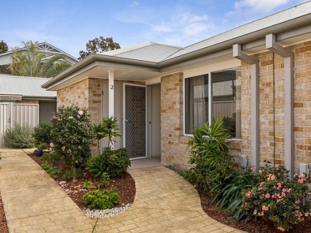 Over 55s residence just moments from the waterfront