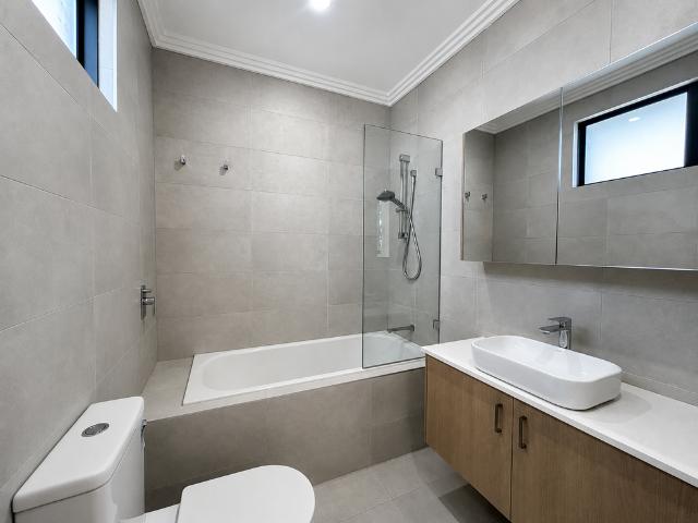Over 55's Spacious Townhouse Living at It's Best