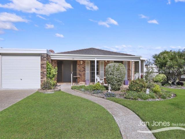 Over 50's Village Great Lifestyle Great Unit Prefect Position