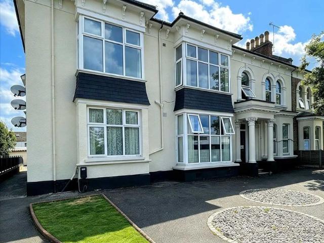 Overcliffe, Gravesend DA11, Studio to rent, £850 pcm | PrimeLocation