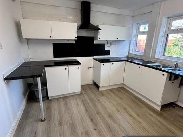 Overdale Road, Middlesbrough, TS3 3 bed semi detached house to rent £750 pcm £173 pw