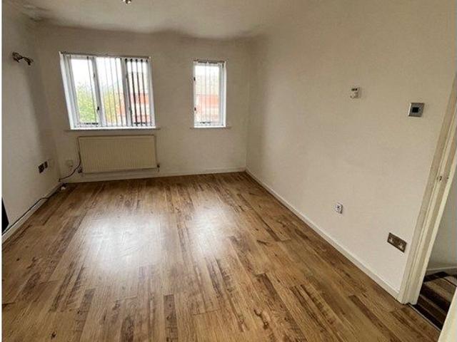 Overdene Road, Winsford CW7, 2 bed flat to rent, £750 pcm | PrimeLocation