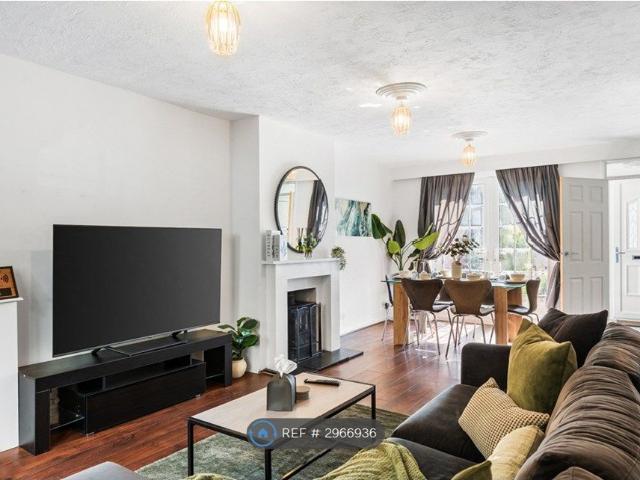 Overhill Gardens, Brighton BN1, 4 bed semi detached house to rent, £4,300 pcm | PrimeLocation
