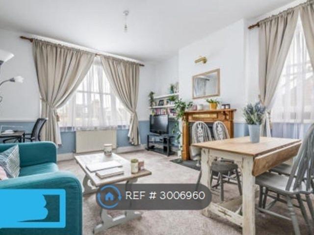 Overhill Road, London SE22, 1 bed flat to rent, £1,800 pcm | PrimeLocation