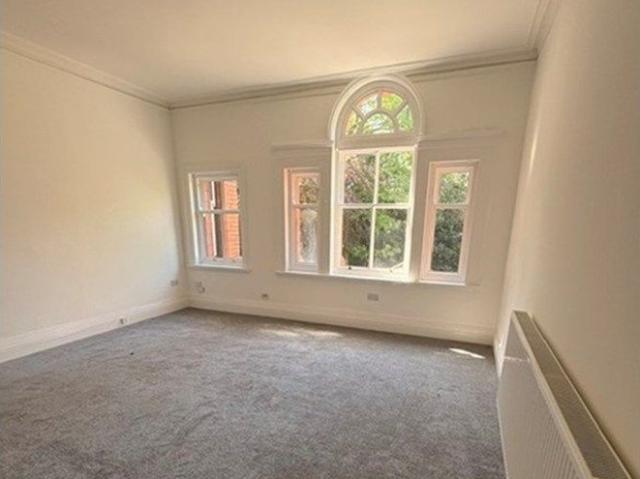 Overleasowe, Prenton CH43, 1 bed flat to rent, £800 pcm | PrimeLocation