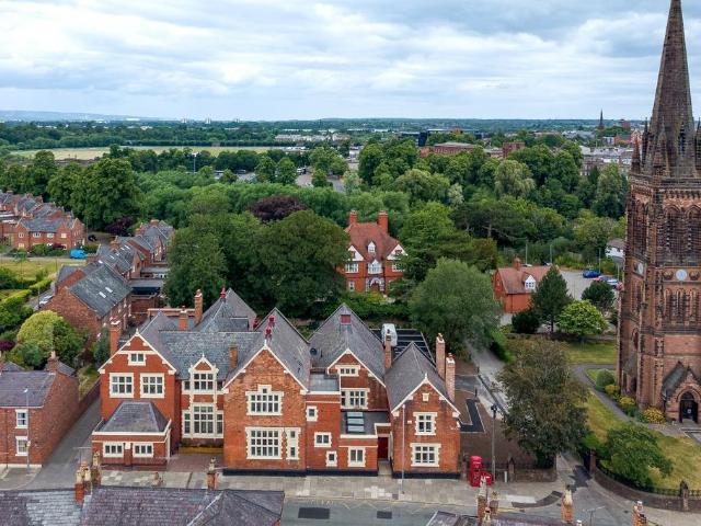 Overleigh Road, Chester, Cheshire, CH4 3 bed duplex to rent £2,250 pcm £519 pw
