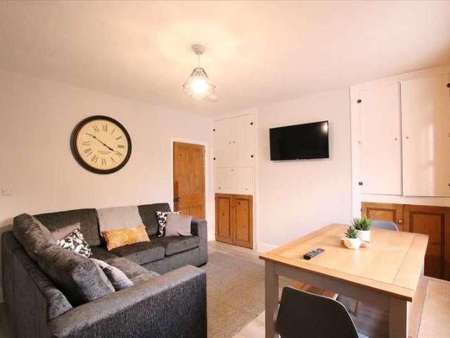 Overndale Road, Fishponds, Bristol, BS16