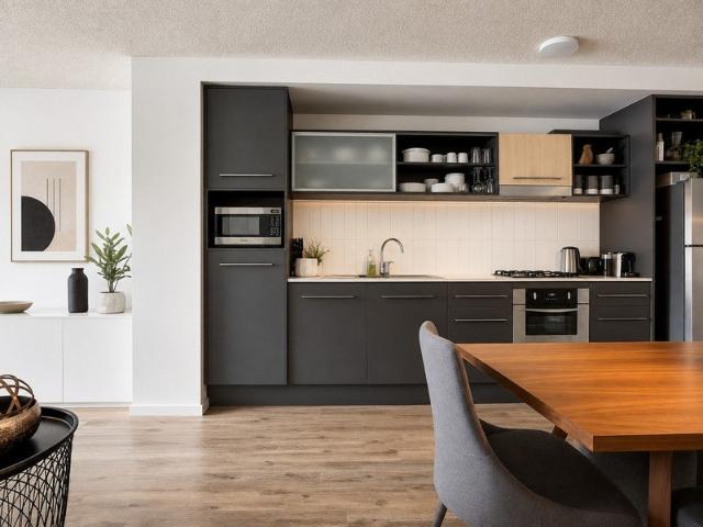 OVERSIZED 1 BED + STUDY | Moments from James Street