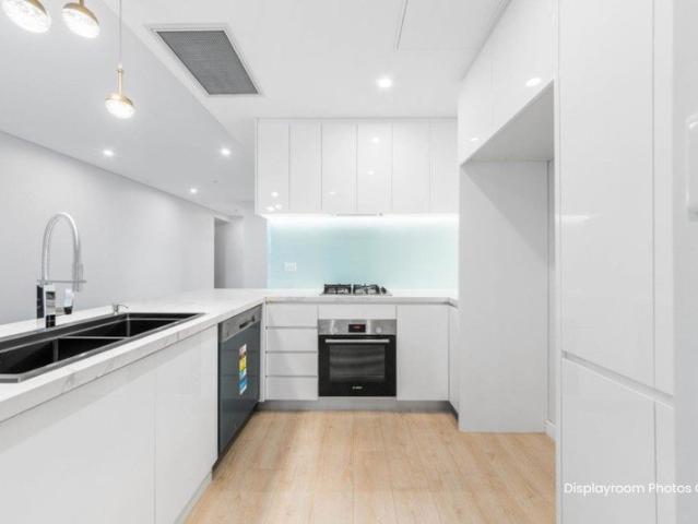 Oversized 1 Bedroom + Large Media Room Apartments | Flexible Family Living