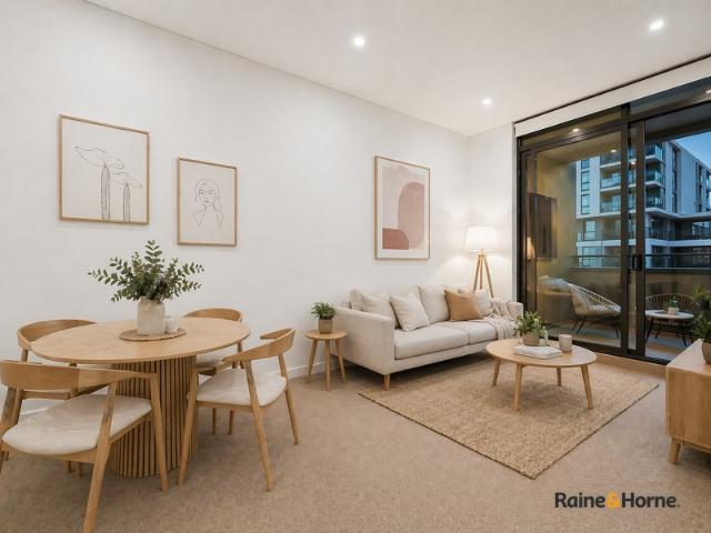 Oversized 1 Bedroom + Study | Modern Living in Prime Ryde Location