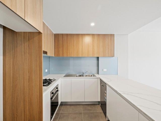 Oversized 1 Bedroom + Study | Contemporary Living at Amore