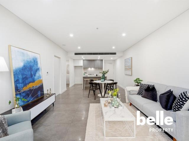 Oversized 2 Bed +Study Apartment