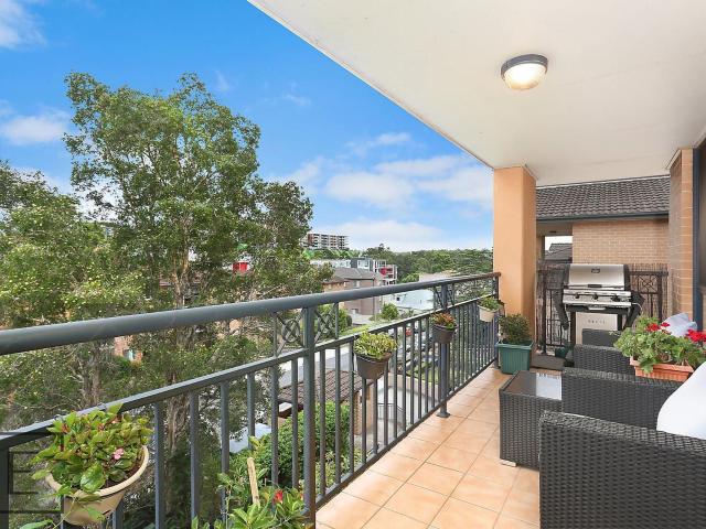 Oversized 2 Bedroom Apartment