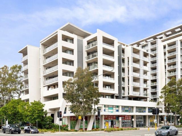 Oversized 2 Bedroom Apartment with Expansive Balcony 44/330 King Street, Mascot