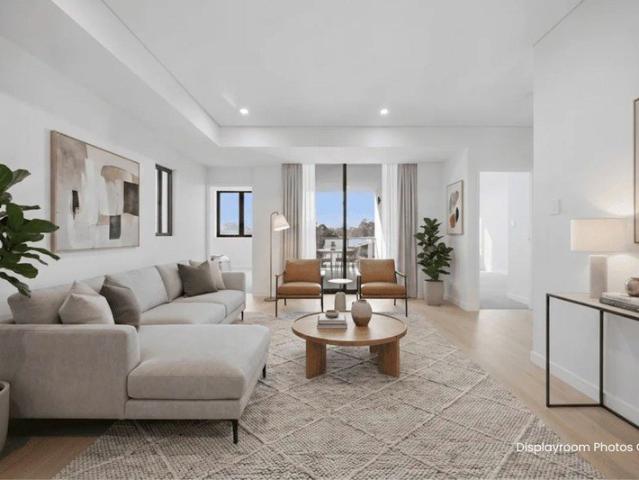 Oversized 2 Bedroom Room Apartments | Flexible Family Living