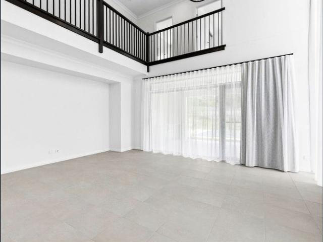 Oversized 5 Bedroom Duplex with Pool, Butler's Pantry & Exceptional Entertaining