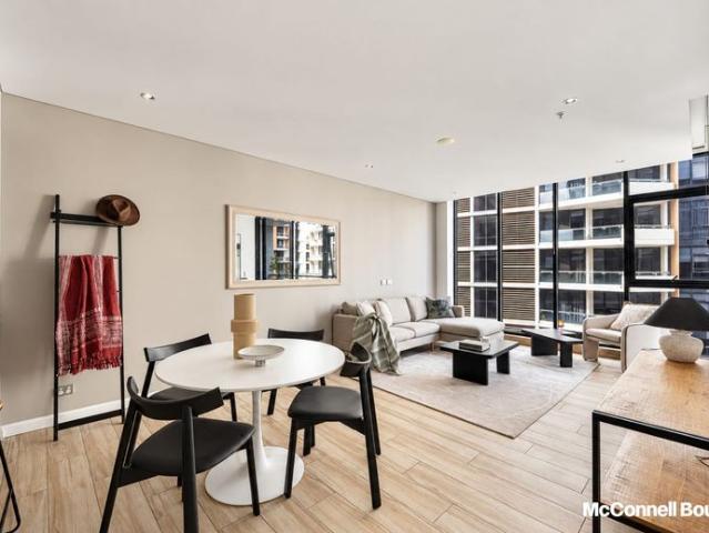 Oversized Apartment in a Peaceful Garden Setting | Two Caged Storage Spaces