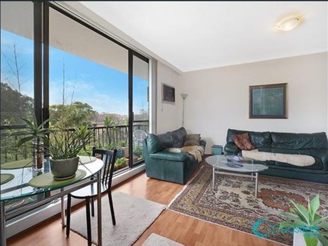 Oversized Apartment in the Heart of Matraville
