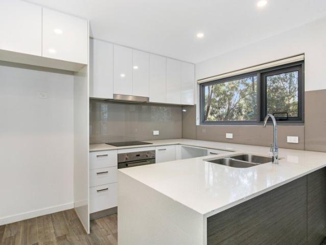 Oversized apartment Short term agreement