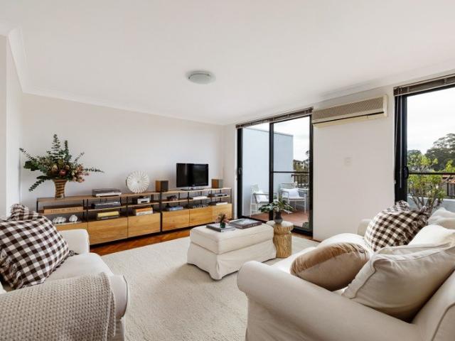 Oversized apartment with dual balcony design