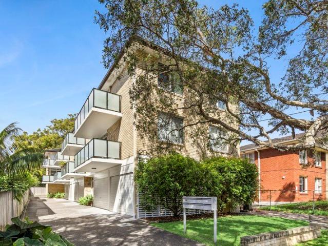 OVERSIZED BOUTIQUE LIVING OFFERING SPACE & CONVENIENCE