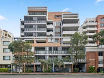 Oversized ground floor convenience