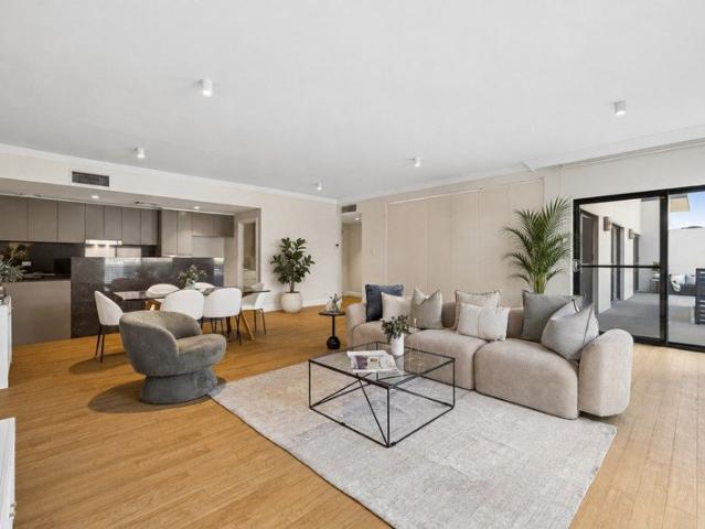 Oversized Ground Floor Living in a Premium Waterfront Setting