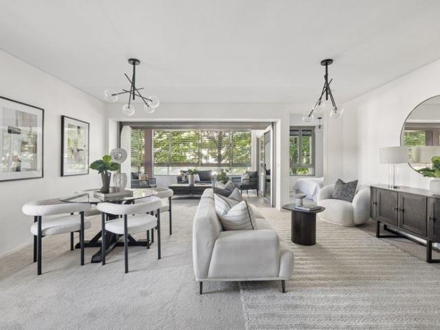 Oversized designer apartment in City Quarter