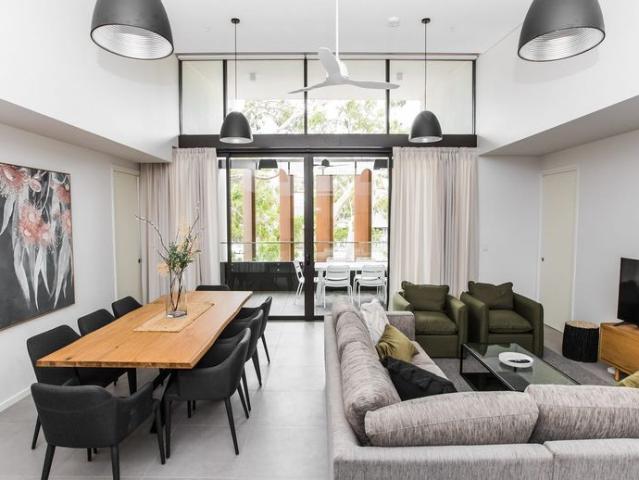 Oversized Fully Furnished 3 Bedroom Apartment | Wi fi l A Walk to Top Ryde City Mall