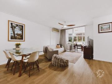 Oversized Inner City Living