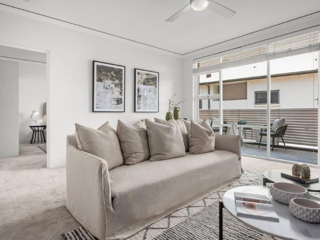 Oversized & Light Filled in a Prime Lifestyle Setting
