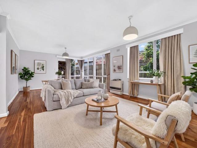 Oversized, Light Filled Living in the Heart of Armadale