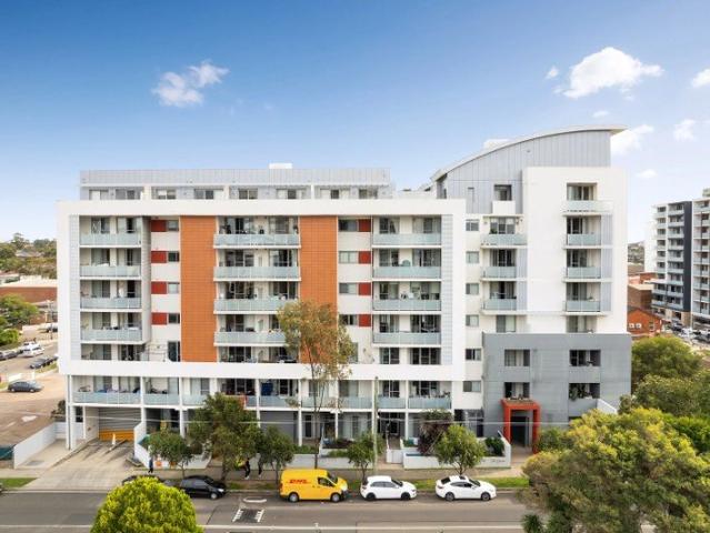 Oversized modern apartment in prime Lidcombe pocket