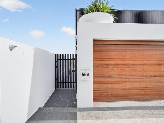 OVERSIZED STUDIO | CITY & PARKLAND VIEWS | WATER & ELECTRICITY INCLUDED!