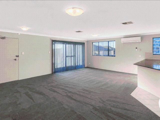 Oversized Renovated 3 Bedroom Apartment in Liverpool!