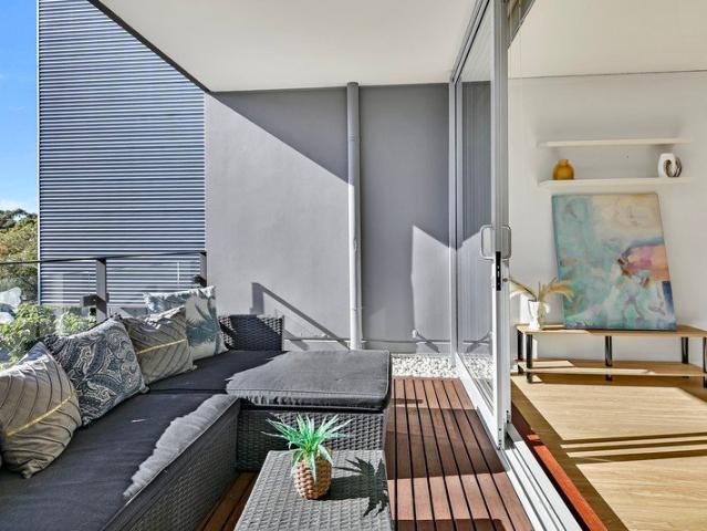 Oversized 65sqm with north aspect in the Award Winning Mondrian building