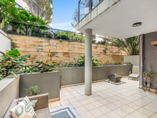 Oversized Wrap around Terrace in an Unbeatable Lifestyle Location!