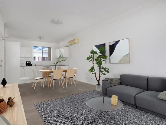 Oversized top floor apartment