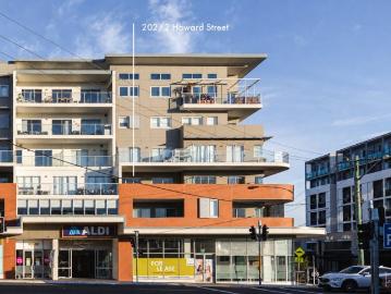 Oversized Terrace and Warners Bay at Your Feet